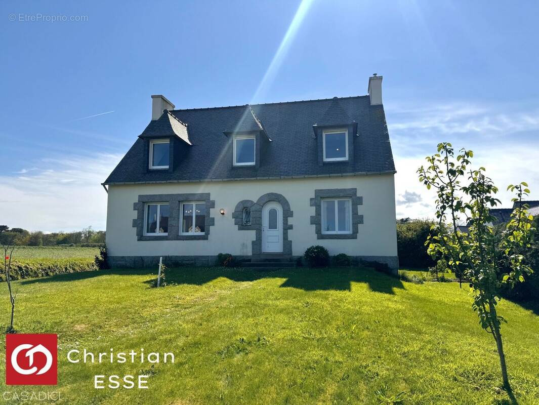 Maison à SAINT-POL-DE-LEON