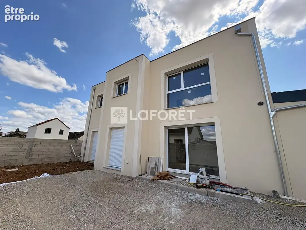 Appartement type F3 - 50m2 - photo 1