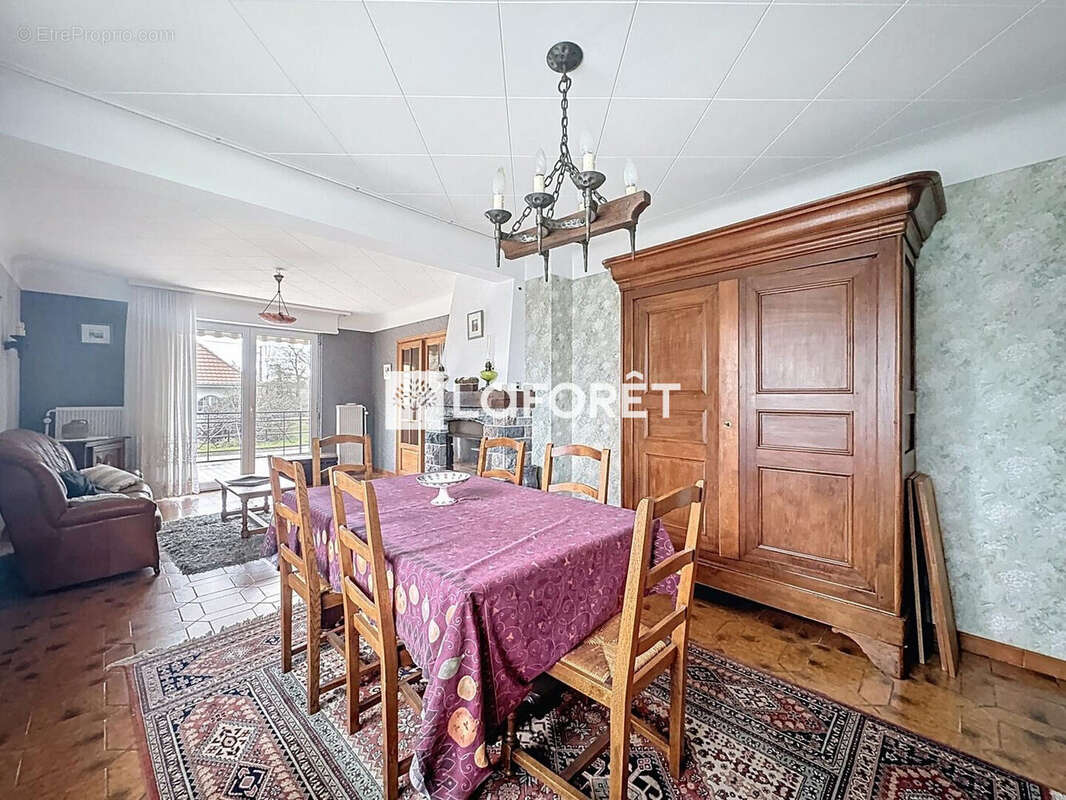Maison Delle 6 pièce(s) 127 m2 - photo 6