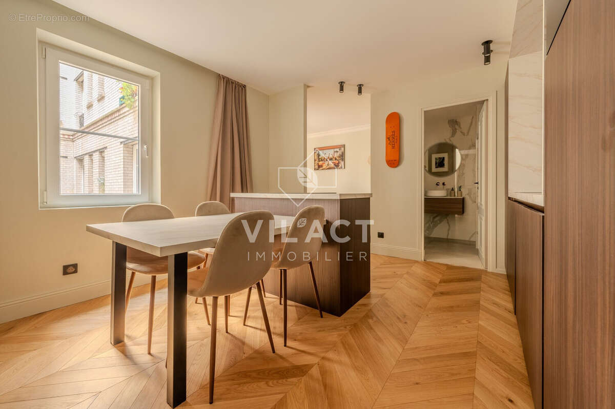 Appartement à PARIS-20E