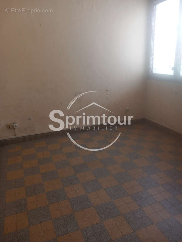 Appartement à POINTE-A-PITRE