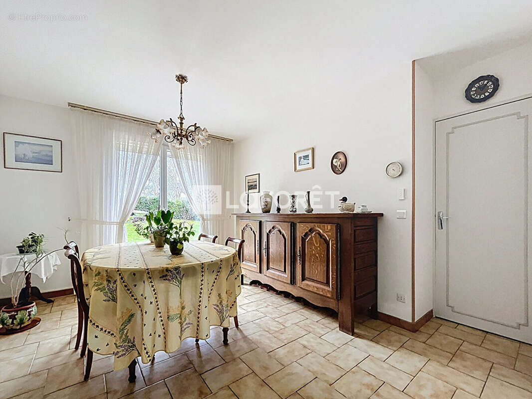 Maison à SAINT-MARTIN-DU-TERTRE