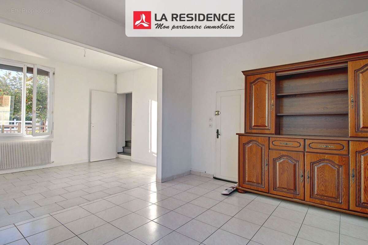 Maison à SAINT-ETIENNE-DU-ROUVRAY