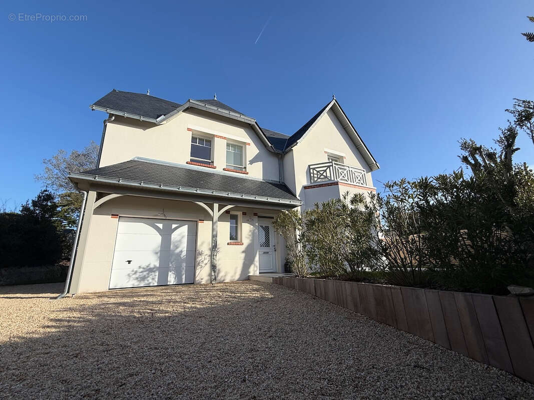 Maison à LE POULIGUEN