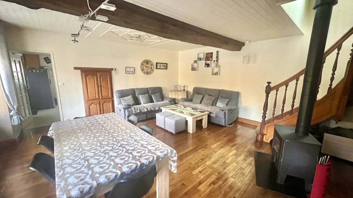 Maison à VILLEMOISAN