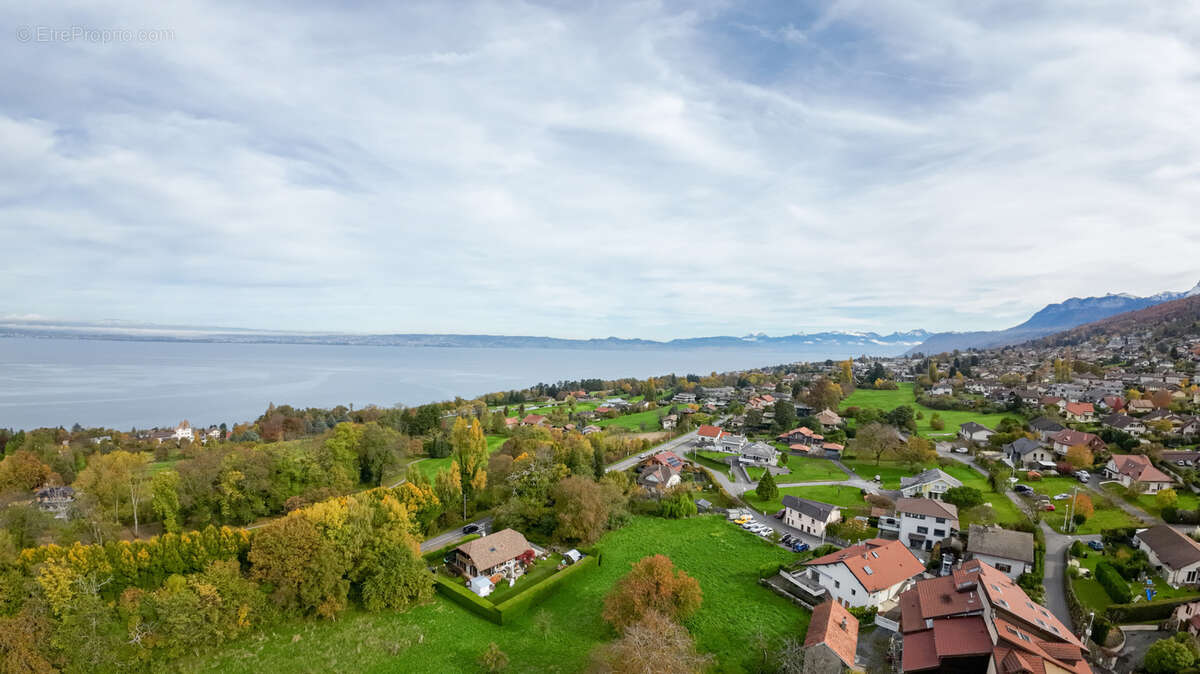 Appartement à EVIAN-LES-BAINS