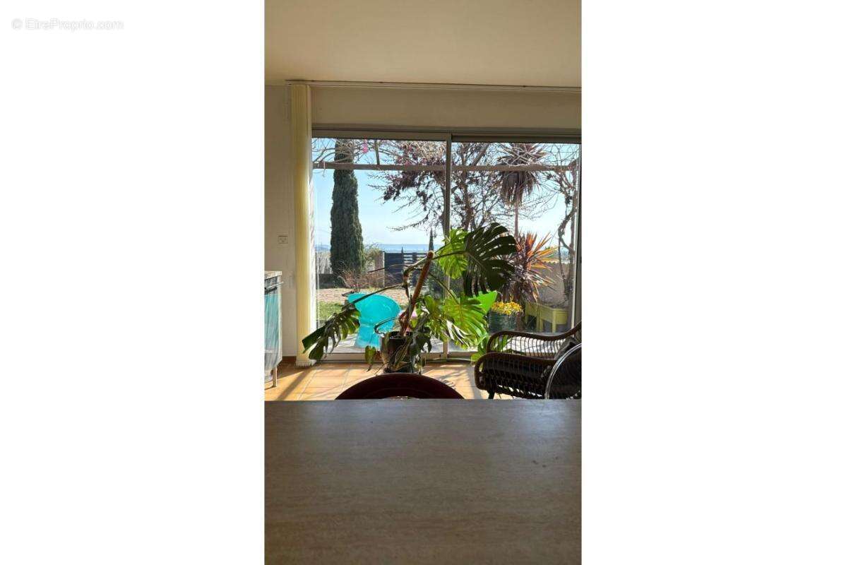 Maison à LA FARE-LES-OLIVIERS