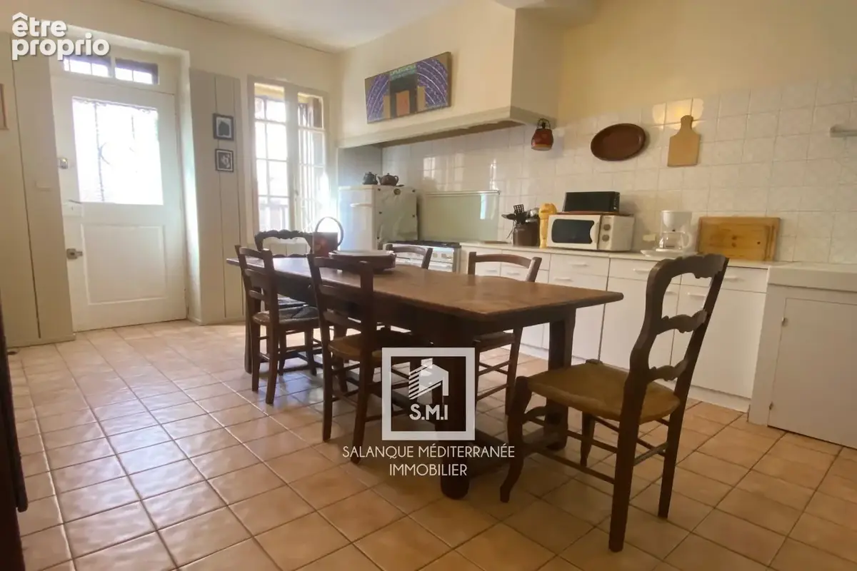 Maison 111 m² à Saint-Laurent-De-La-Salanque  - photo 2