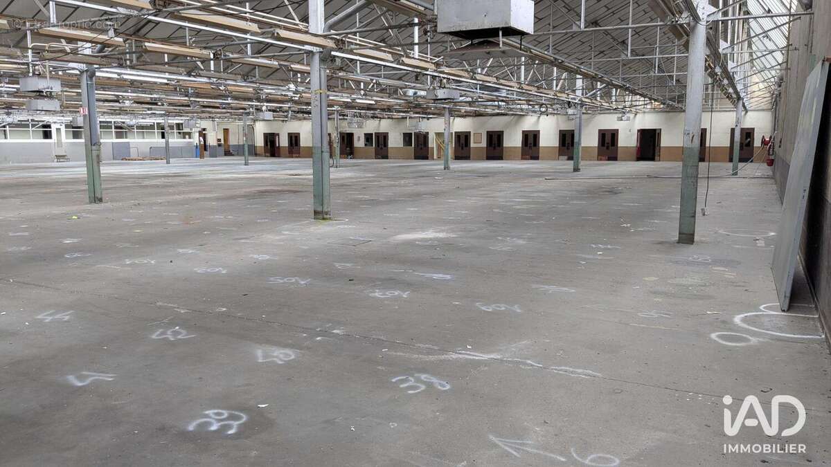 Photo 7 - Commerce à SAINT-PIERRE-MONTLIMART