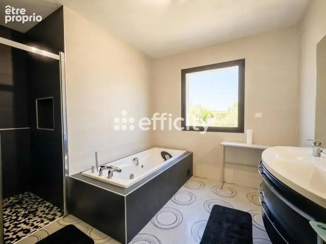 Maison 8 pièces 220 m² à vendre à Ergue-Gaberic (29500) - photo 9