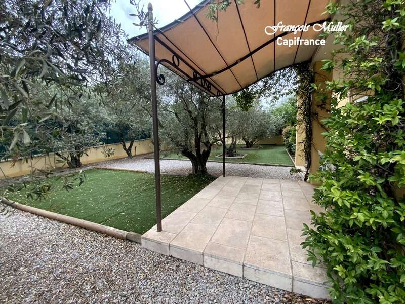 Appartement T4 96 m2 avec jardin au rez-de-chaussée d'une villa - photo 20