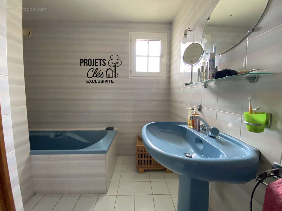 Maison à LE GIROUARD