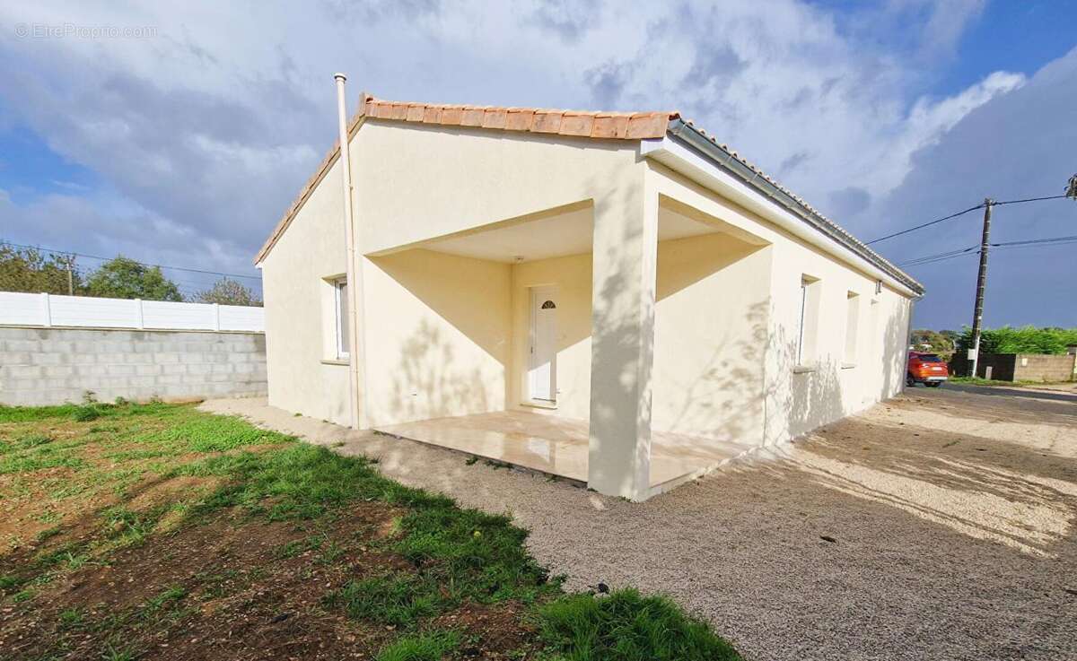 Maison à CIVRAY