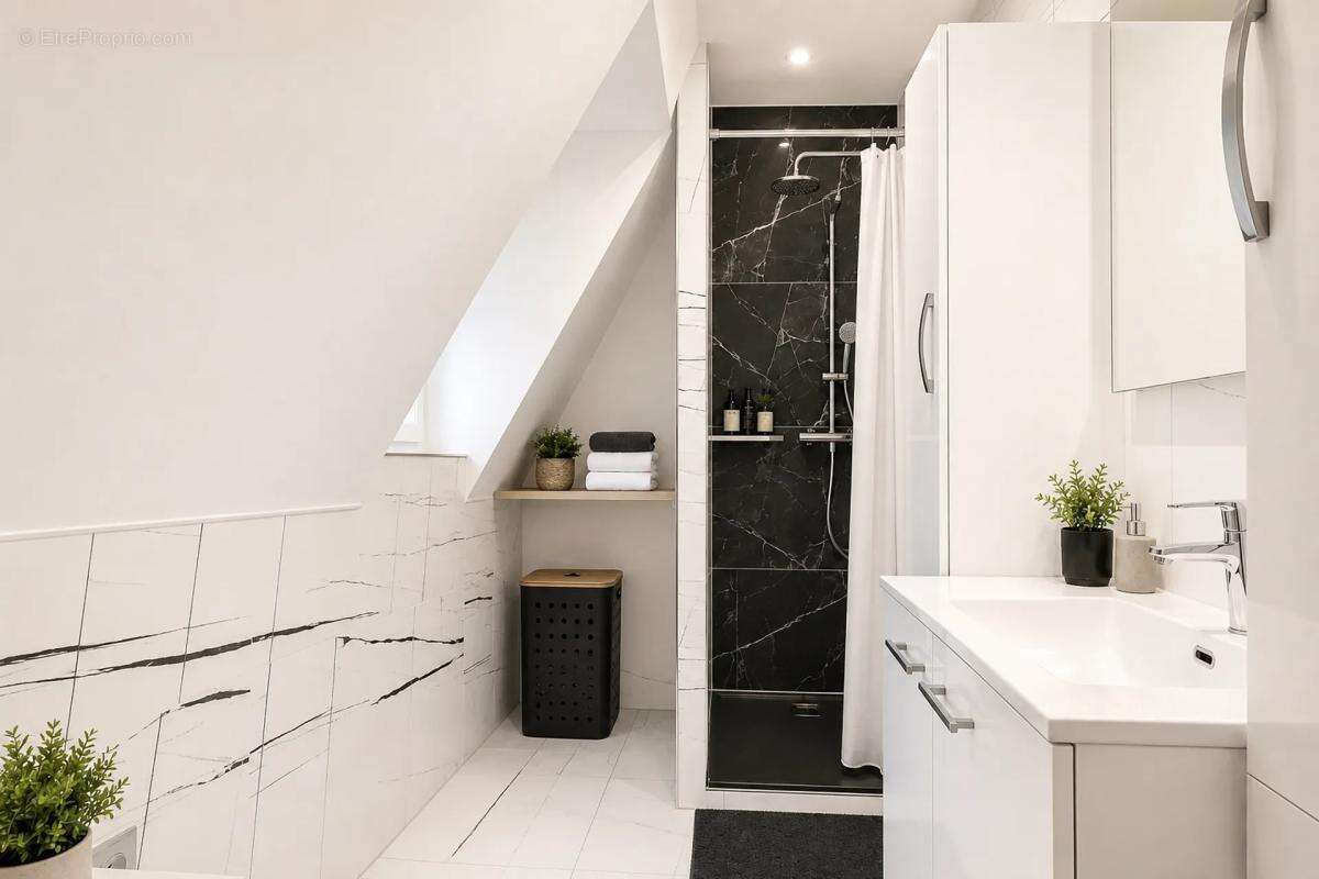 Ensemble immobilier loué à Wittenheim, 9 pièces - photo 5