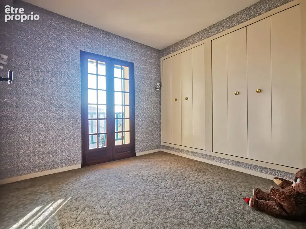 Maison Traditionnelle T5 (construite en 1973) de138 m²  sur un terrain de 550 m2 - photo 21