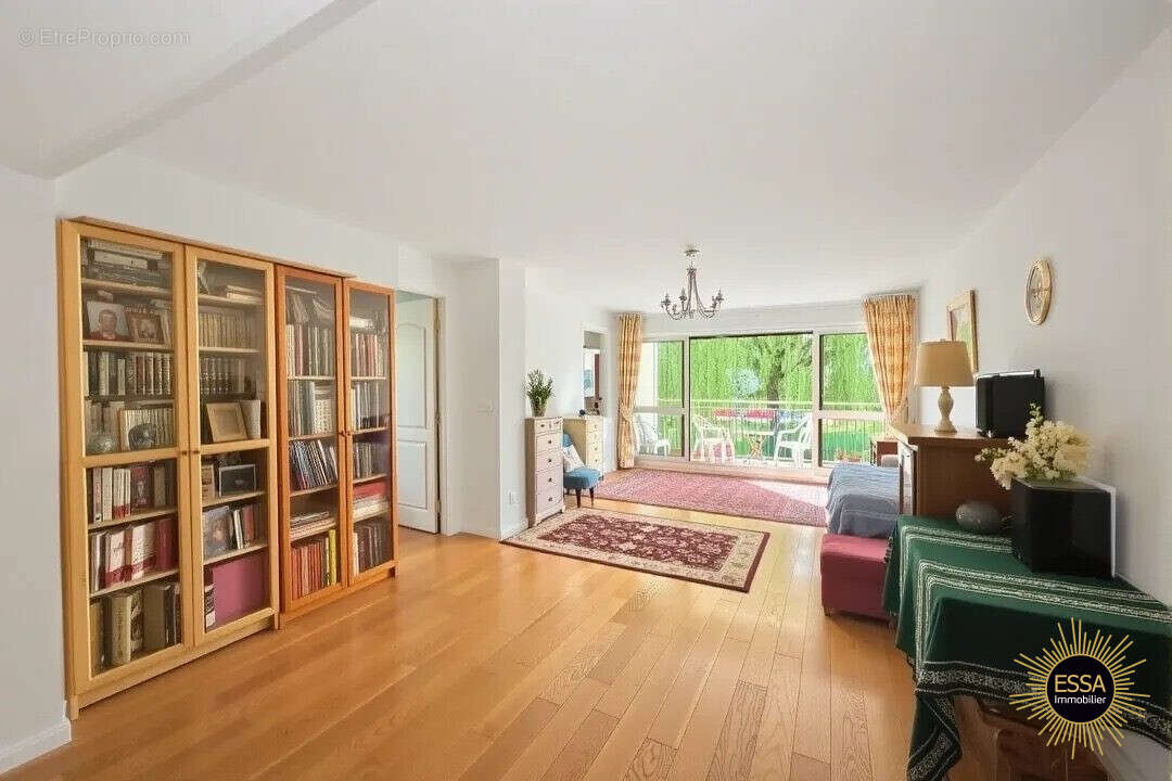 Appartement à NOISY-LE-ROI