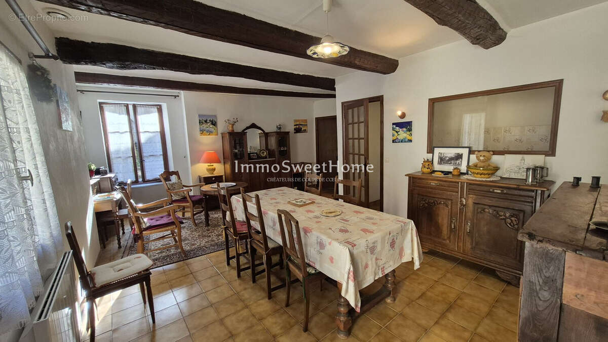 Maison à MIRABEL-AUX-BARONNIES