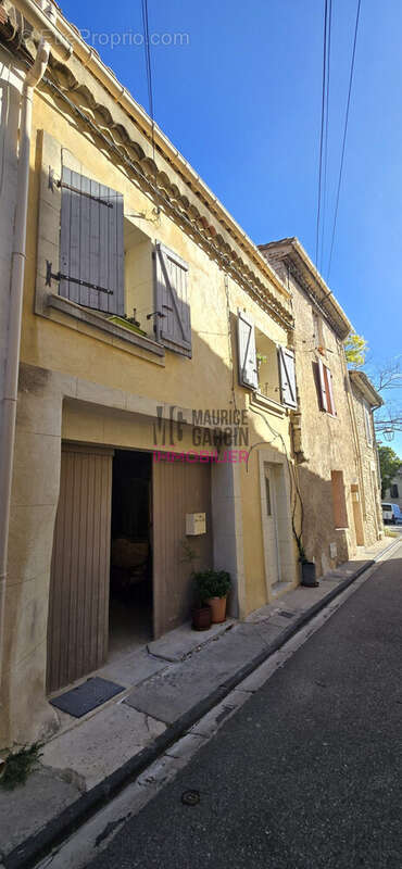 Maison à CAUMONT-SUR-DURANCE