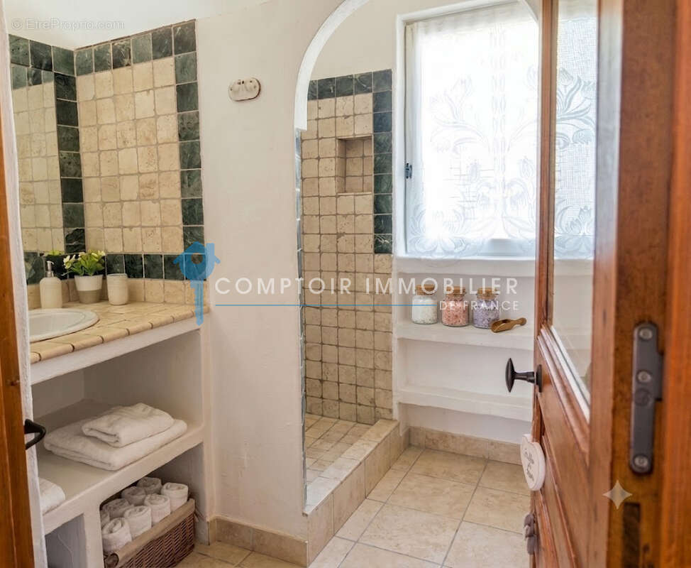 St remy de provence dpt (13)  a vendre propriete de 380m2 8 chambres , 2 piscines - photo 19