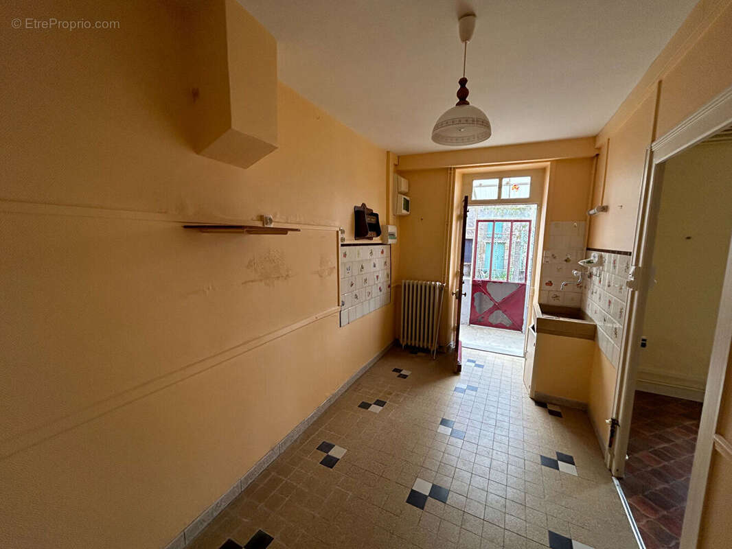 Maison à SAINT-AMAND-MONTROND