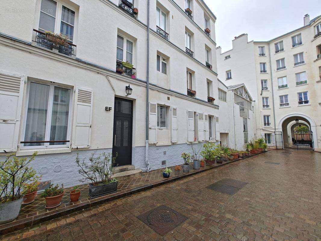 Maison à PARIS-18E