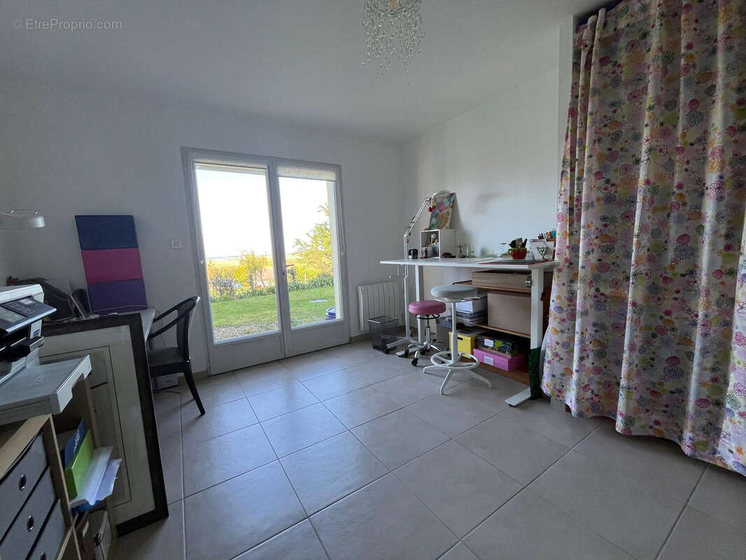 Maison à PLOUGUERNEAU