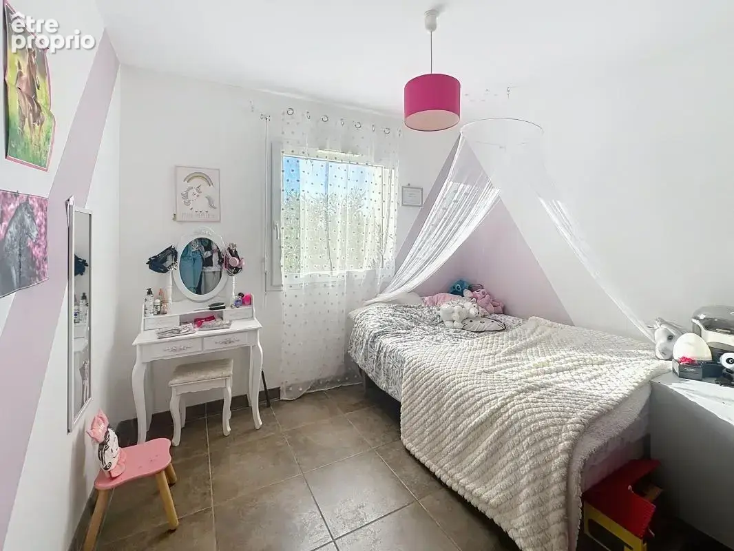Maison de plain-pied avec garage à Eurre - photo 5