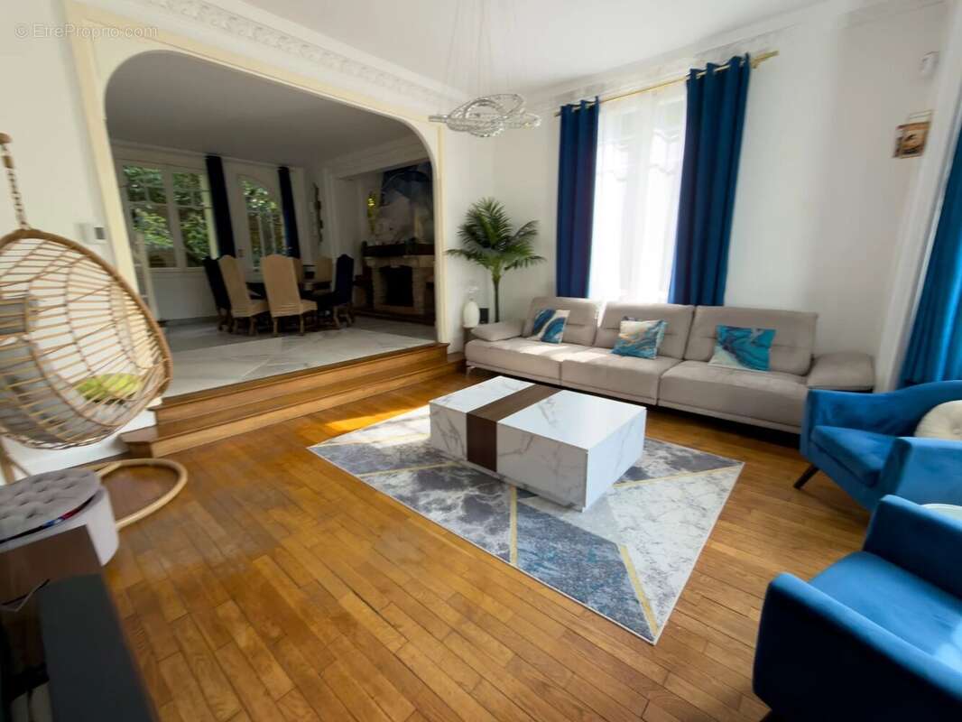 Maison à LE RAINCY