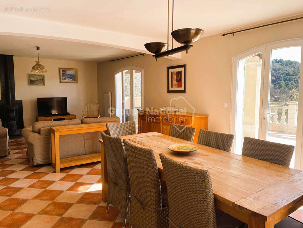Maison à ALLEMAGNE-EN-PROVENCE