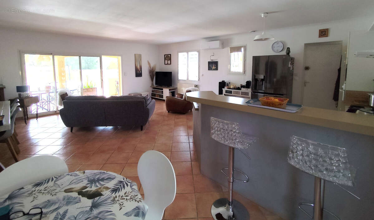 Saint gervasy - maison 130m2 pp - garage - piscine sur parcelle 1021m2 - photo 4