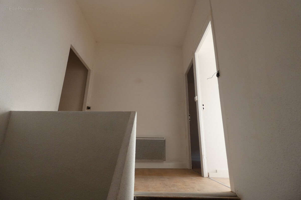 Maison à LEZIGNAN-CORBIERES
