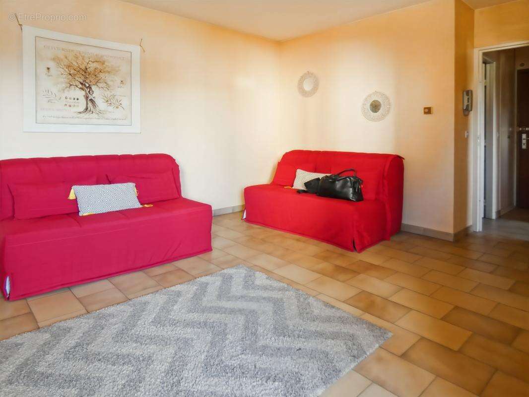 Uzès Centre – Appartement 43 m² avec loggia et parking – Résidence sécurisée - photo 6