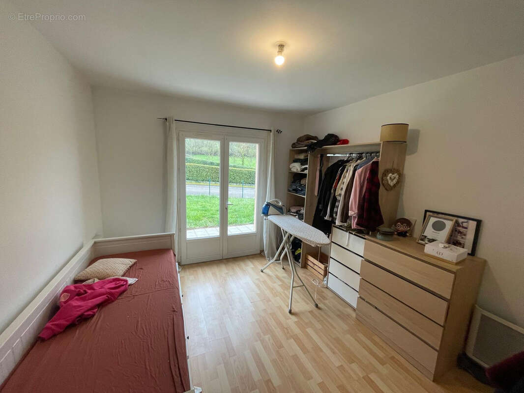 Maison à SAUVETERRE