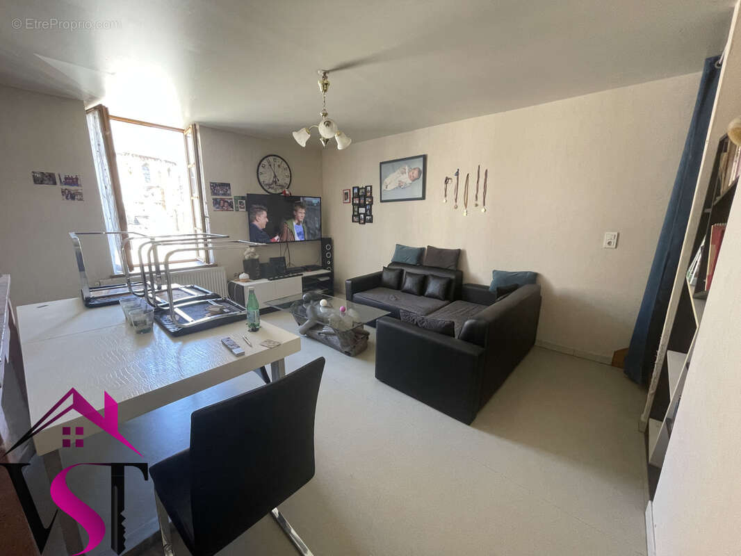 Appartement à AUXONNE