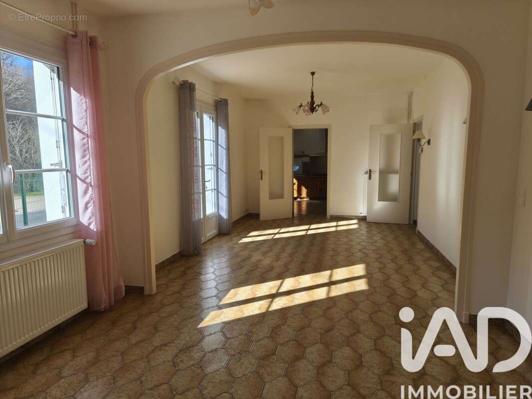 Photo 5 - Maison à REUGNY