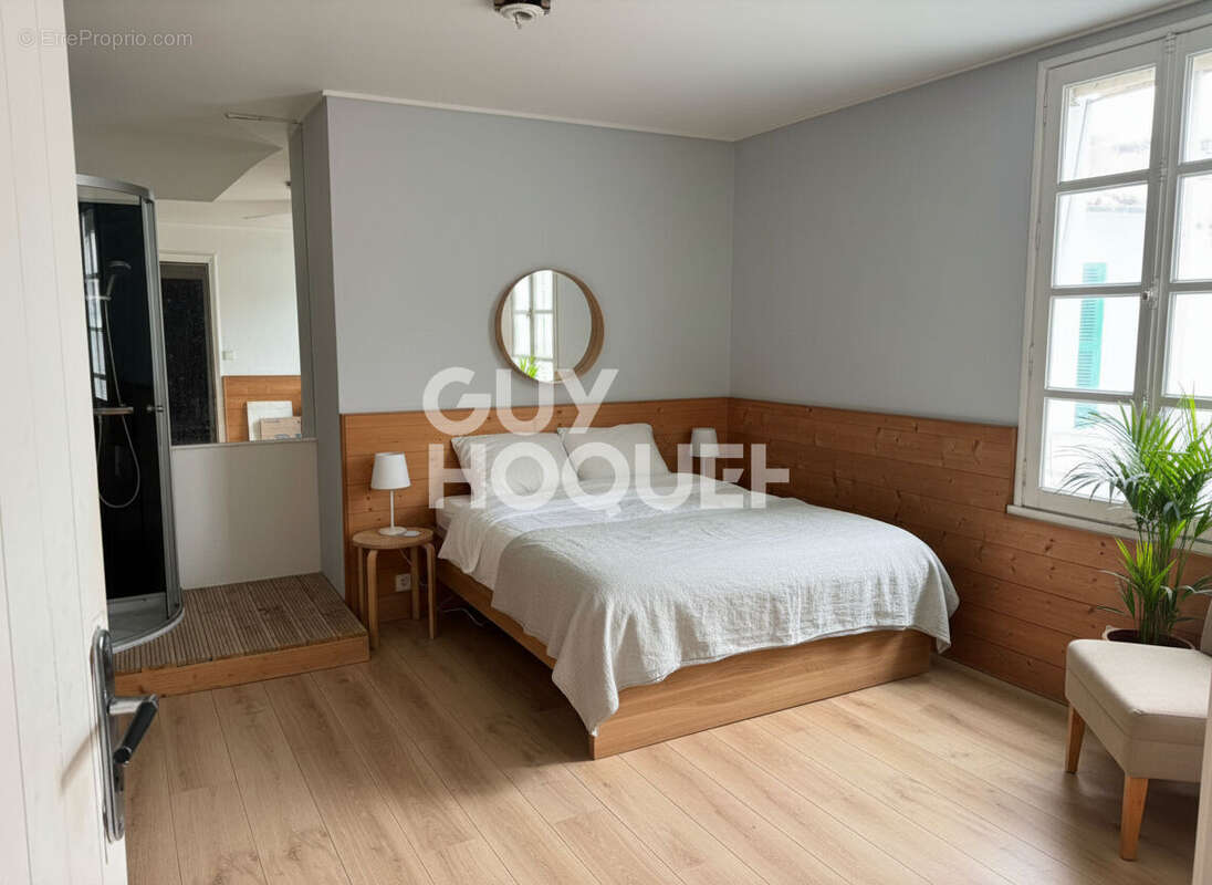 Appartement à SAINT-MARTIN-DE-RE