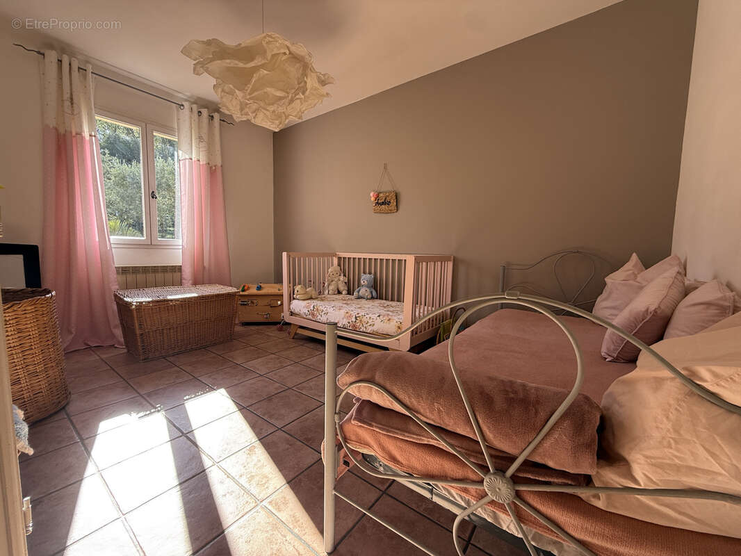 Maison à MEYRARGUES