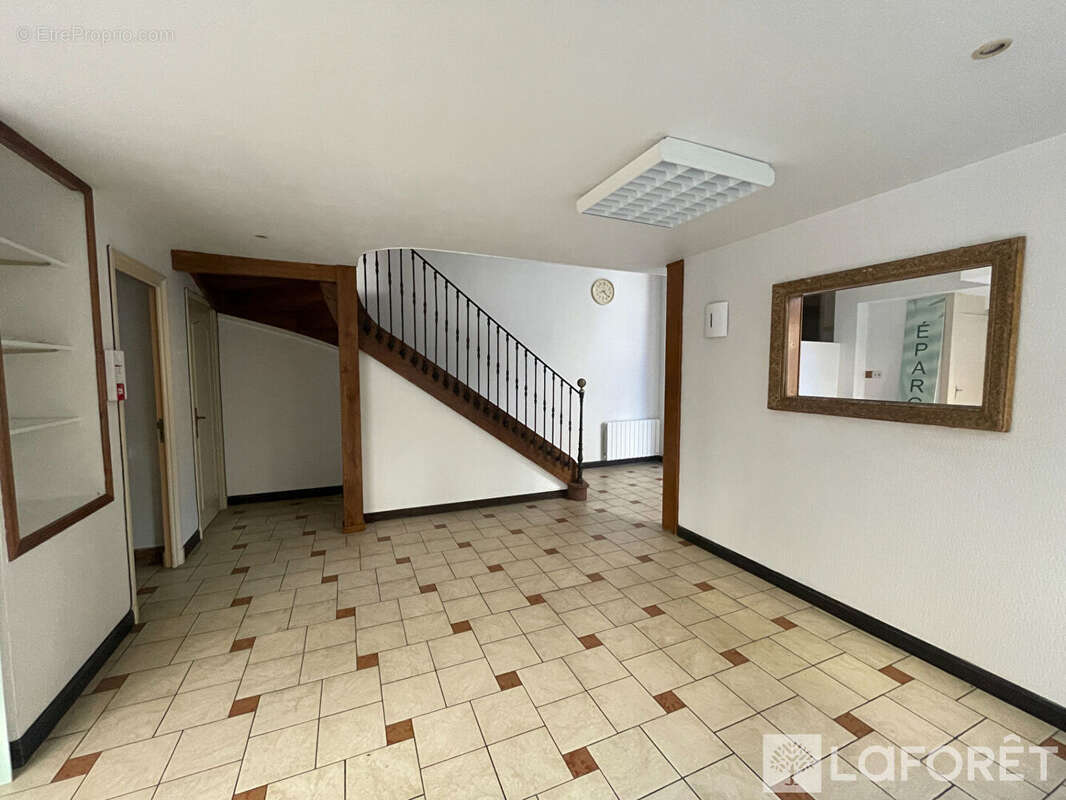 Commerce à SAINT-FLOUR