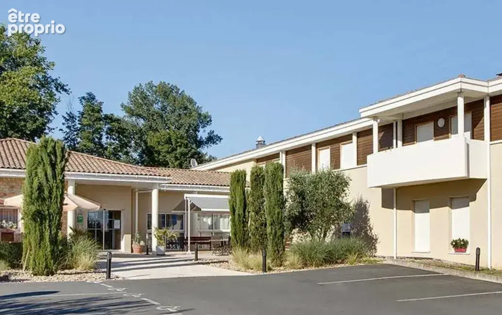 INVESTISSEMENT LOCATIF  Jonzac  Résidence EHPAD Résidence du Bourg Nouveau  8,04 % de rentabilité - photo 8