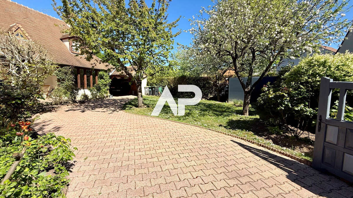 Maison à SOISY-SOUS-MONTMORENCY