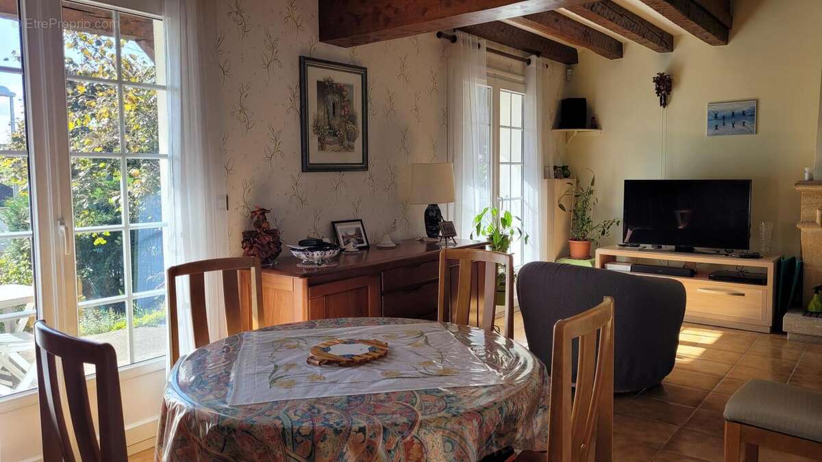 Photo 5 - Maison à SAINT-JEAN-DE-BRAYE