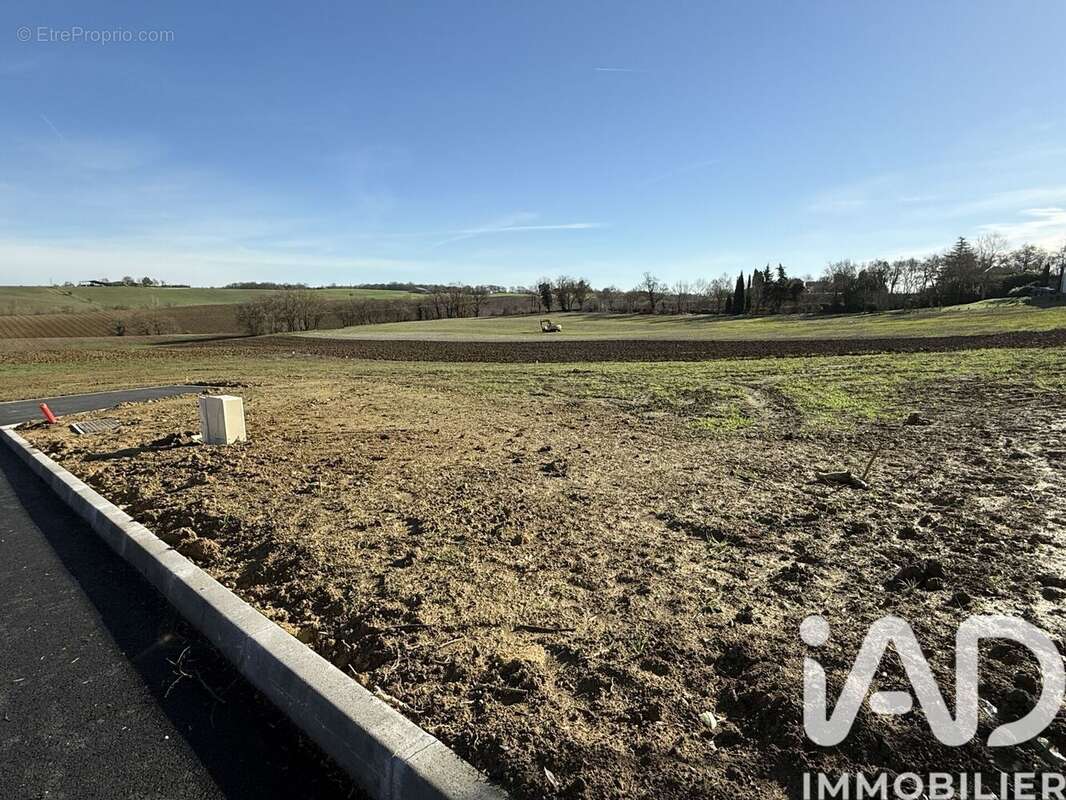 Photo 3 - Terrain à ENCAUSSE