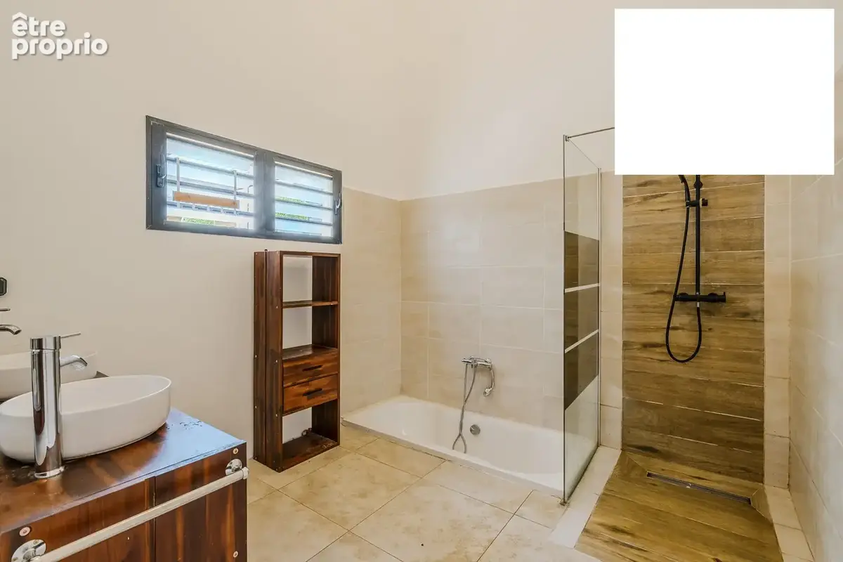 Maison 5 pièces 125 m² à vendre à Saint-Paul (97423) - photo 4