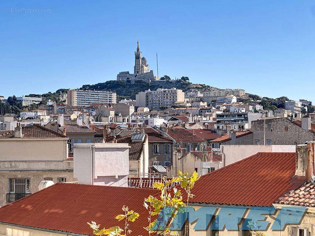 Appartement à MARSEILLE-7E