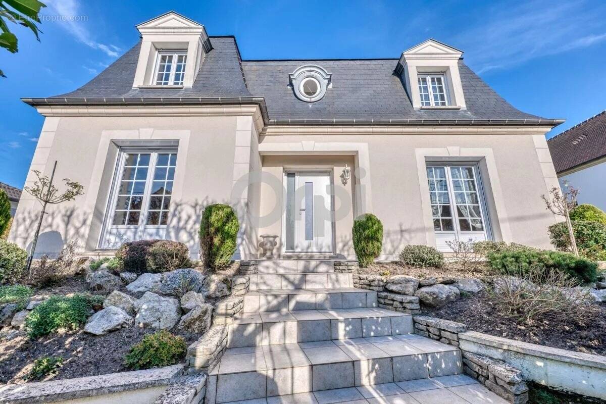 Maison à CHAMPS-SUR-MARNE