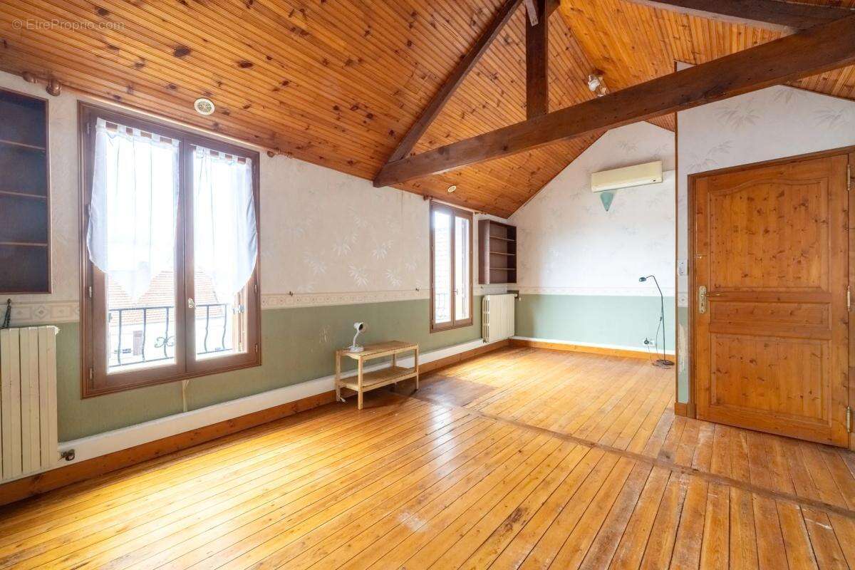 Maison à BENNECOURT