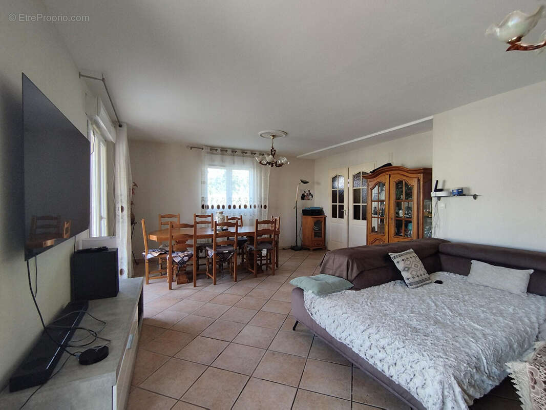 Maison T5 avec double garage sur les hauteurs de Bourgoin Jallieu - photo 5