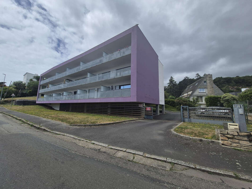 CORNICHE - T2 avec terrasse - Garage - photo 13