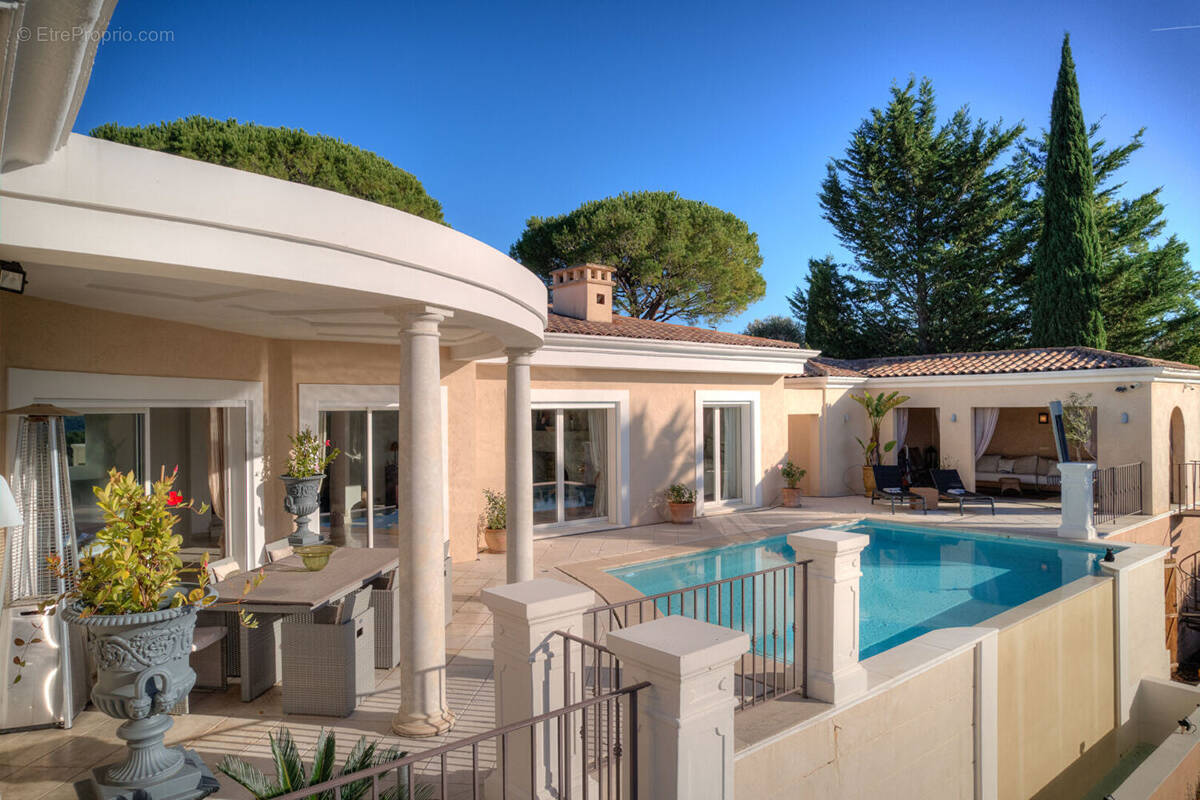 Maison à MOUANS-SARTOUX