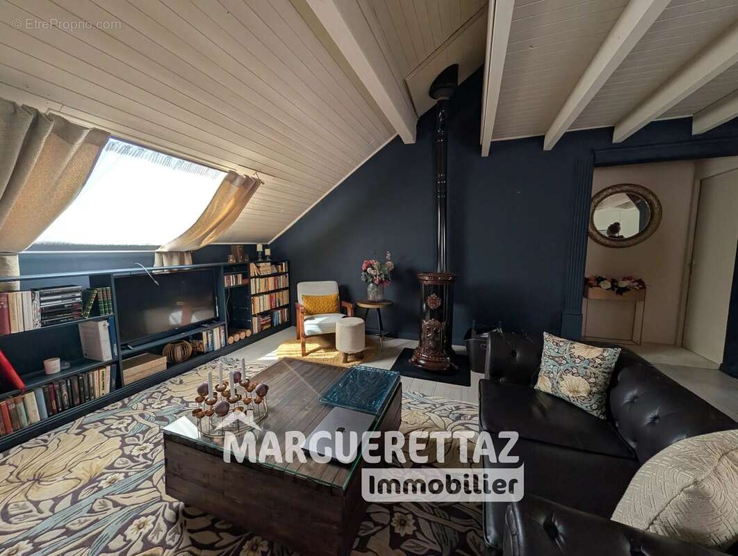 Appartement à SAINT-JEOIRE